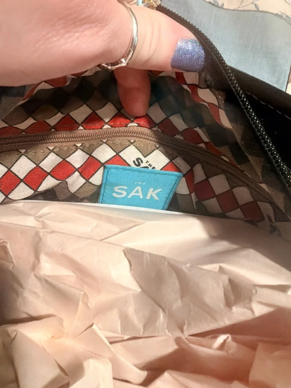 The Sak Black Leather Shoulder Bag with Contrast Stitching. Gorgeous leather! - Picture 3 of 3